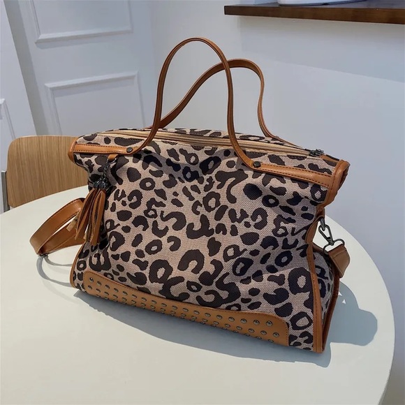 NWT - On Sale!! Leopard Tote Bag - Picture 2 of 8